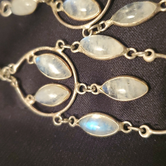 Earrings - Picture 3 of 4